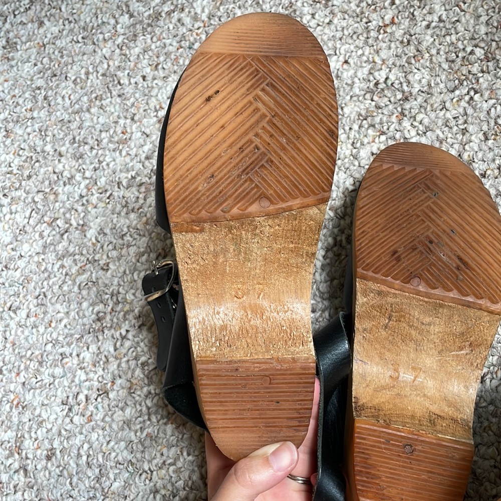 Wooden clogs - Picture 4 of 6